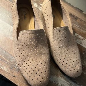 Clark’s suede loafers 8.5